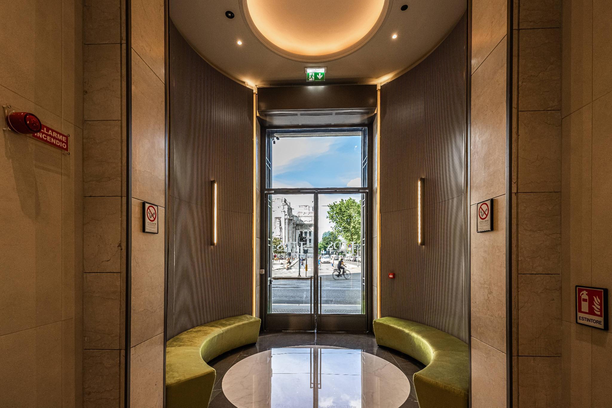 Hd8 Hotel Milano Екстериор снимка